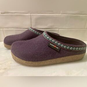 Women’s Haflinger Grizzly GZ Classic Wool Felt
Clogs Lavender Size 8 / 39